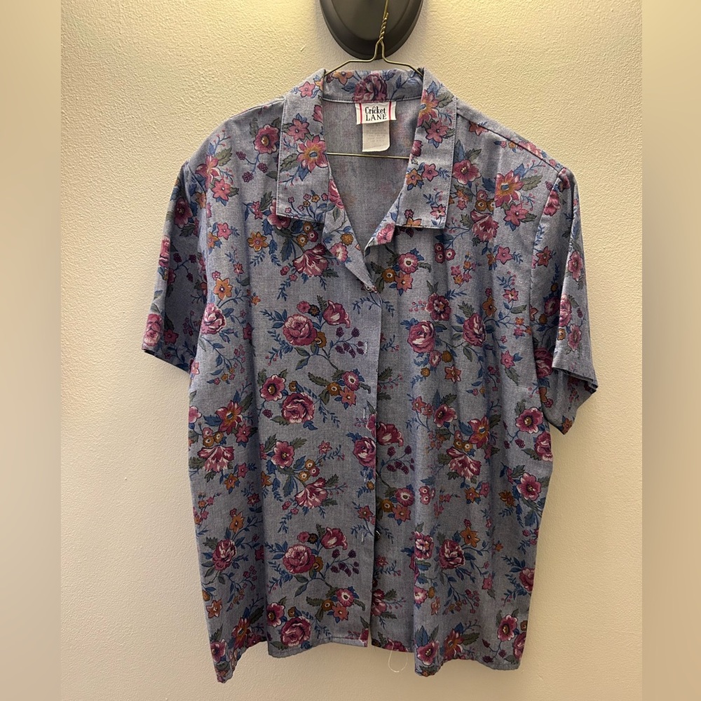 Retro floral pattern button down blouse